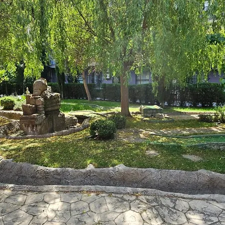 Rainbow 2 7 Апартамент *