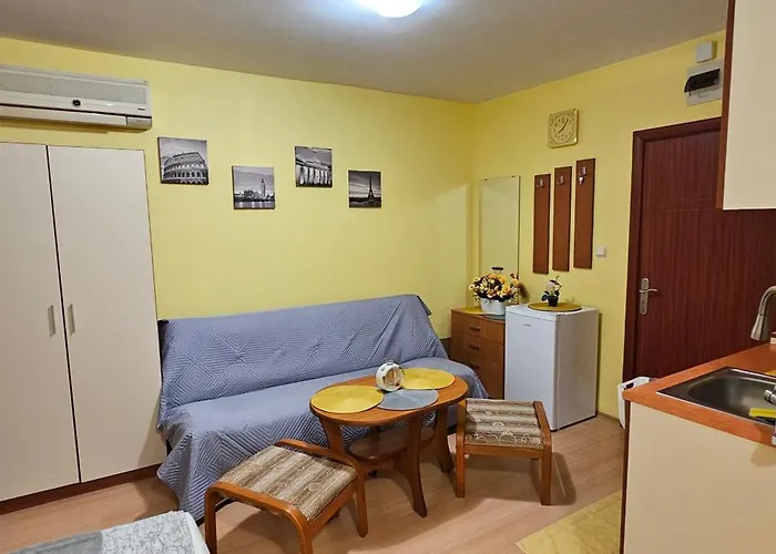 Apartment Rainbow 2 7 Slantschew brjag